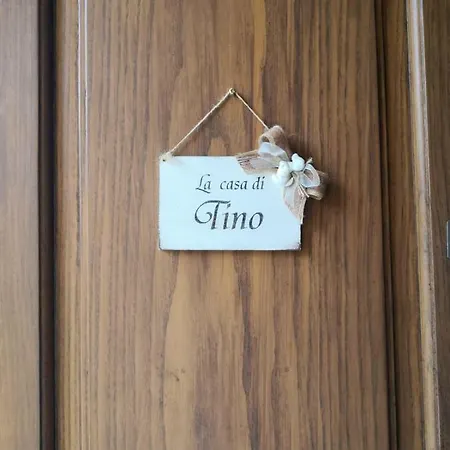 La Casa Di Tino ゲストハウス フォンタネッラート