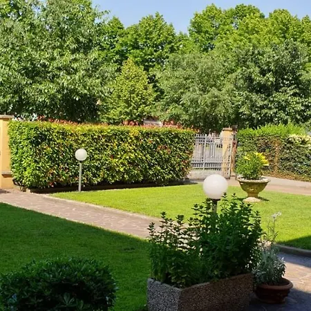 La Casa Di Tino Pensjonat