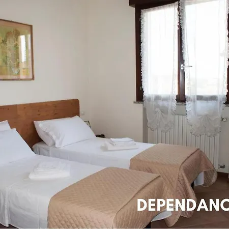 La Casa Di Tino بيت ضيافة