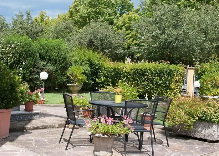 La Casa Di Tino Pensión 4*