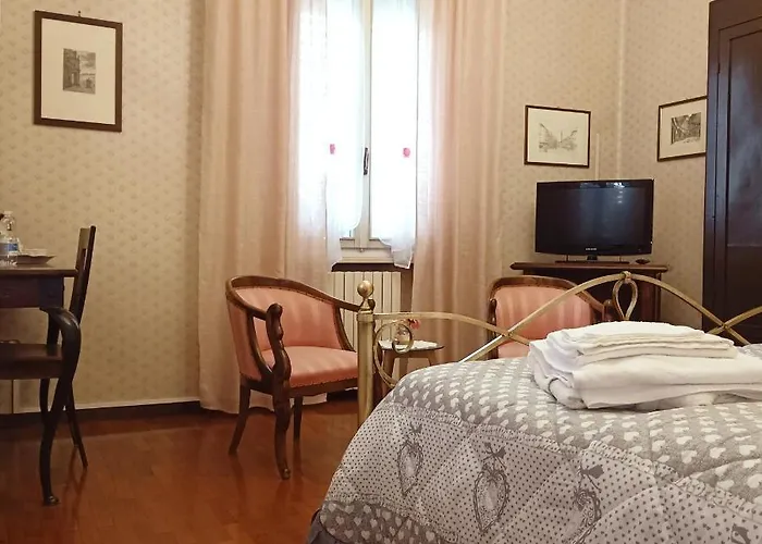 La Casa Di Tino ゲストハウス フォンタネッラート