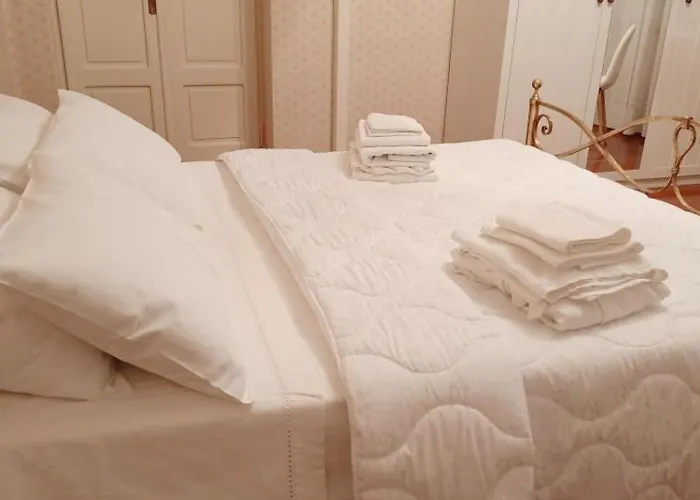 La Casa Di Tino Pensión 4*