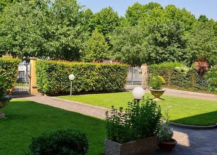 La Casa Di Tino Pensión